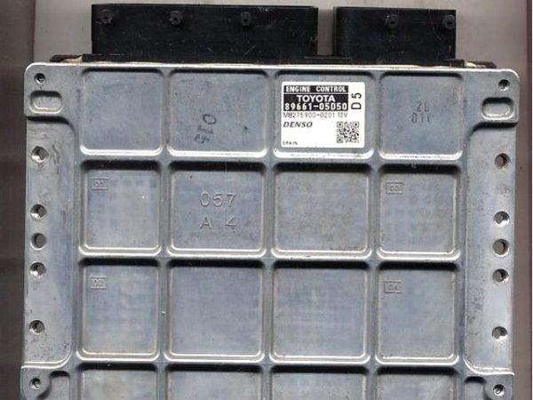 Toyota Avensis 2.2D4D 89661-05D50