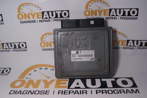 Volkswagen Polo V 6R 2013 1.2 03F906070FD Engine control unit module MPT4514