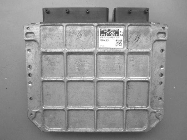 Toyota Auris 2.2D4D 89661-02D71 MB175800-9570