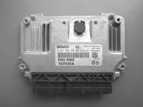 Toyota Aygo 1.0 89661-0H060 0261S04462 ME7-952 1037396361