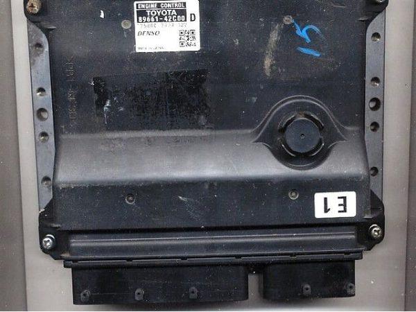 Toyota RAV4 2.2D4D 89661-42C00 175800-7734