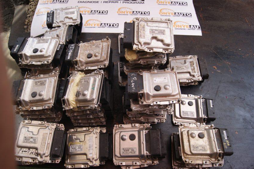 Hyundai / KIA ELECTRONIC CONTROL UNIT KIA RIO ECU COMPUTER BOX ...